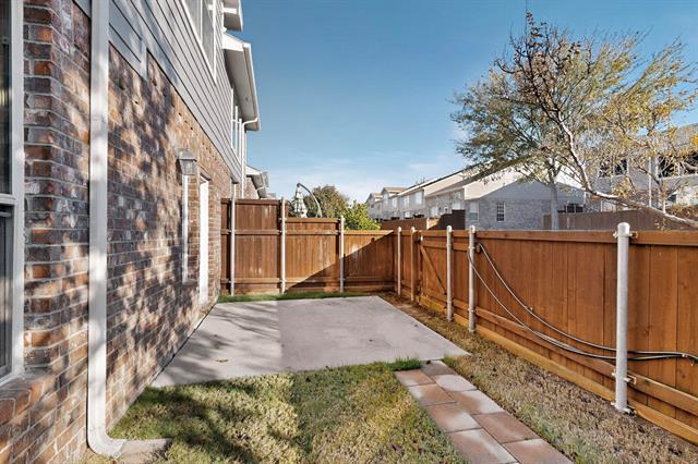 Building Photo - 7112 Eagle Vail Dr