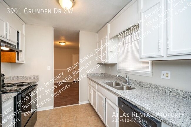 Building Photo - 3901 Grunden Dr SW