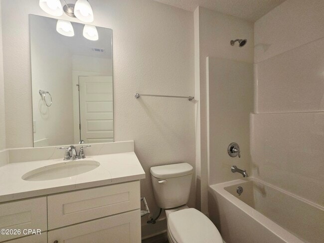 Building Photo - 396 Salt Creek Lane