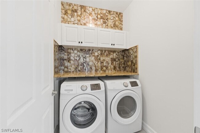 Building Photo - 28442 Captiva Shell Lp