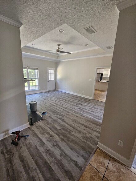 Building Photo - 137 Pine Arbor Dr