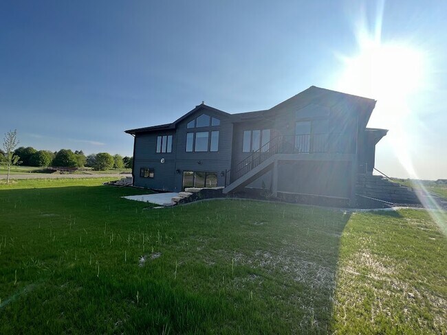 Building Photo - 3636 Eden Ct