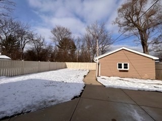 Building Photo - 326 W Adams St