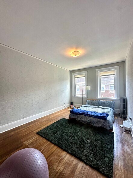 Building Photo - 46 Longwood Ave