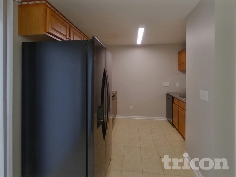 Building Photo - 2024 Duke Adam St