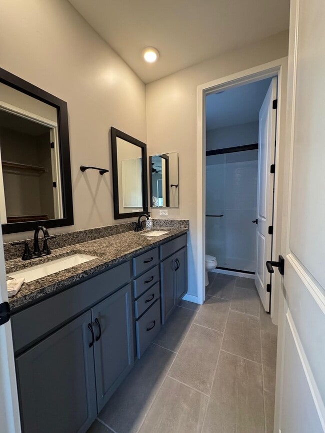 Building Photo - Brand New- SANTANA CAMILO