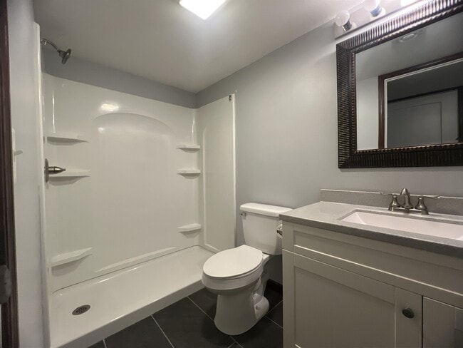 Building Photo - 6305 Saulk Trail