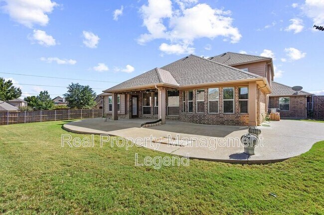 Building Photo - 1451 Cedar Hollow Dr