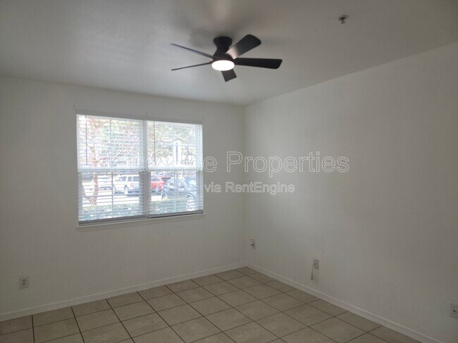 Building Photo - 3281 Soho St
