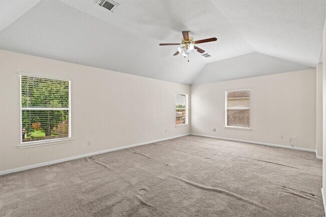 Building Photo - 15810 Mission View Ct