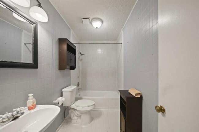 Building Photo - 3507 Corinne Ct