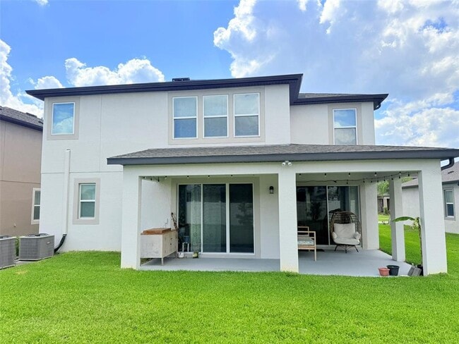 Building Photo - 11131 Sundrift Dr