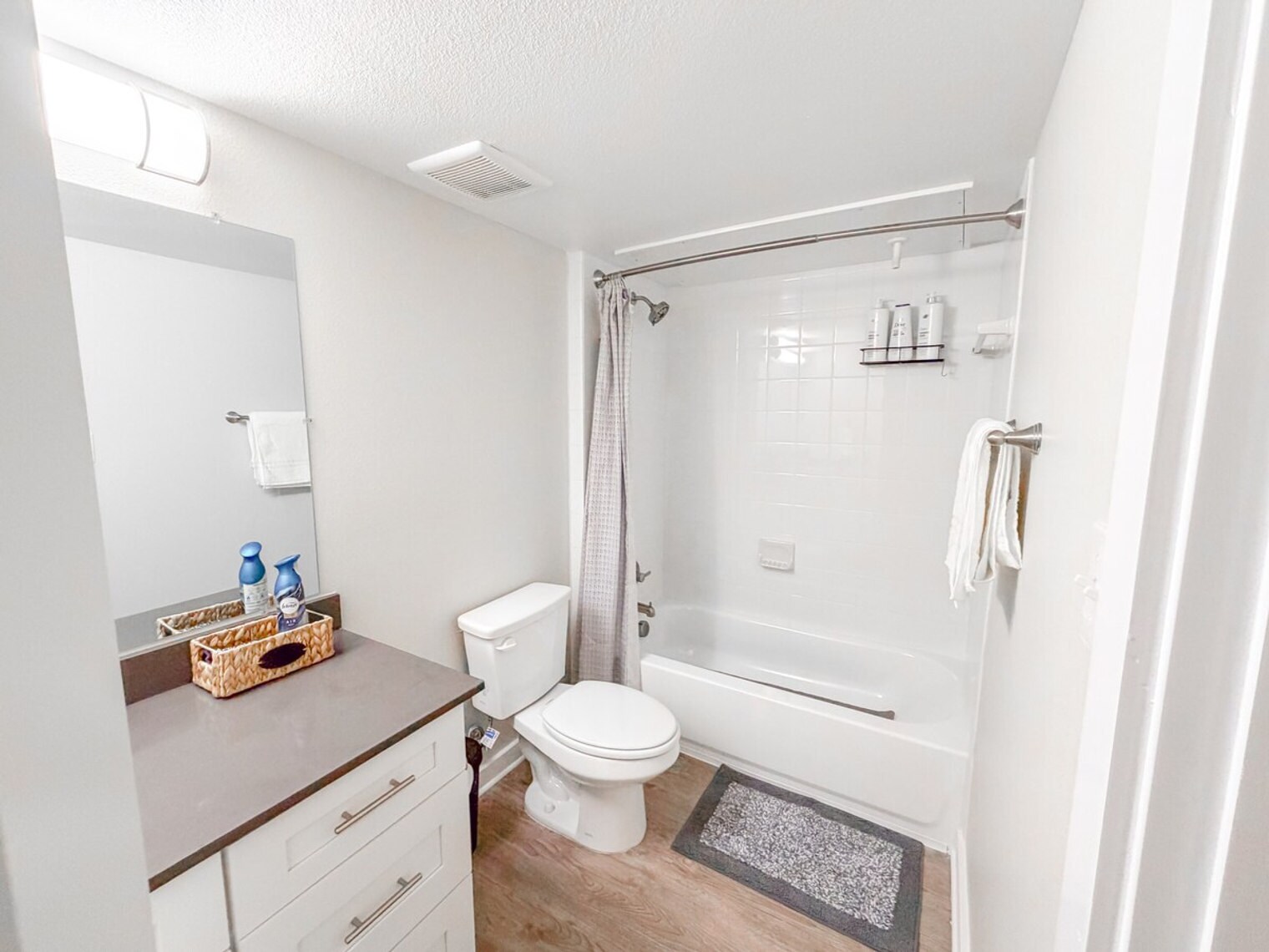 Building Photo - 1450 N Hwy 360