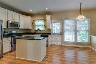Building Photo - 1244 Buckingham Cir