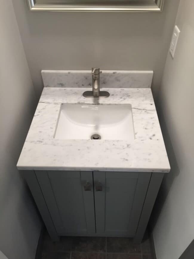 Building Photo - Fully Updated 2 Bedroom 1 Bath with 2 Stall Attatched Garage