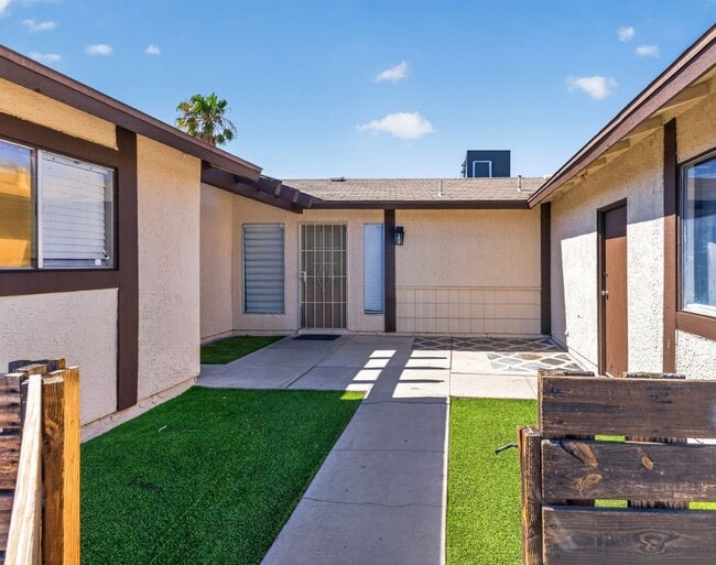 Building Photo - 6417 Placer Dr