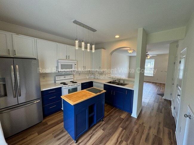 Building Photo - 416 Colwick Ln