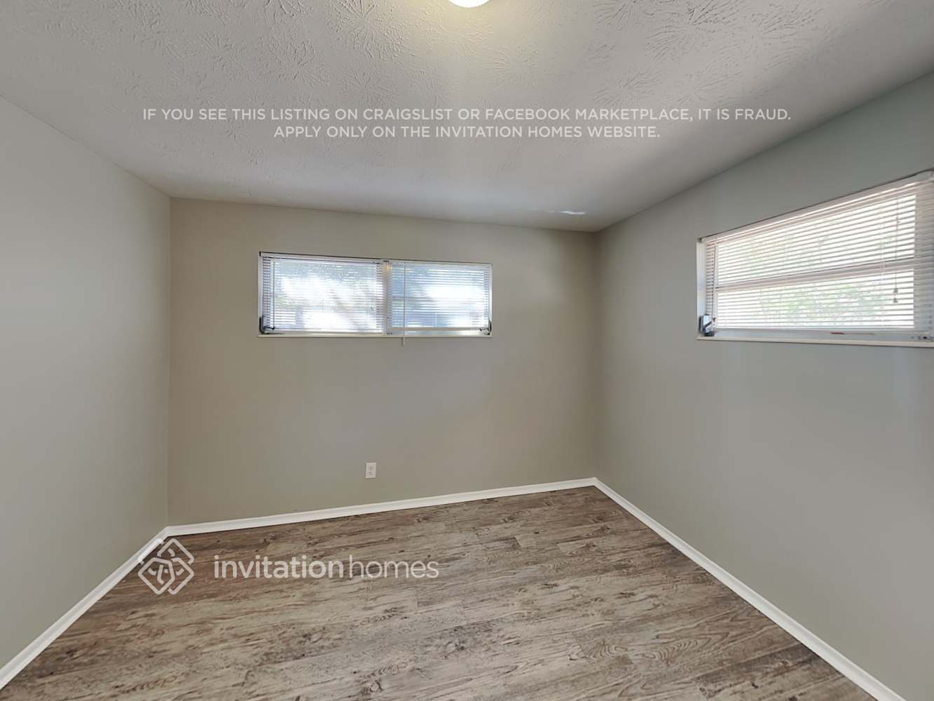 Building Photo - 4633 Waverly Ln