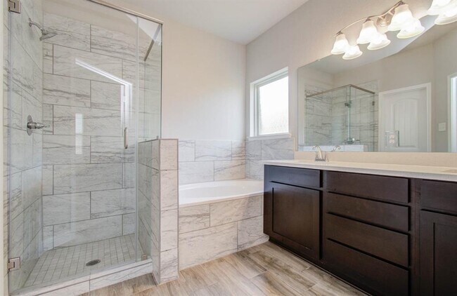 Building Photo - 2442 Wembley Way