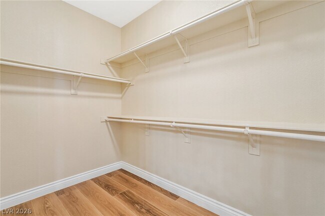 Building Photo - 7616 Perla Del Mar Ave