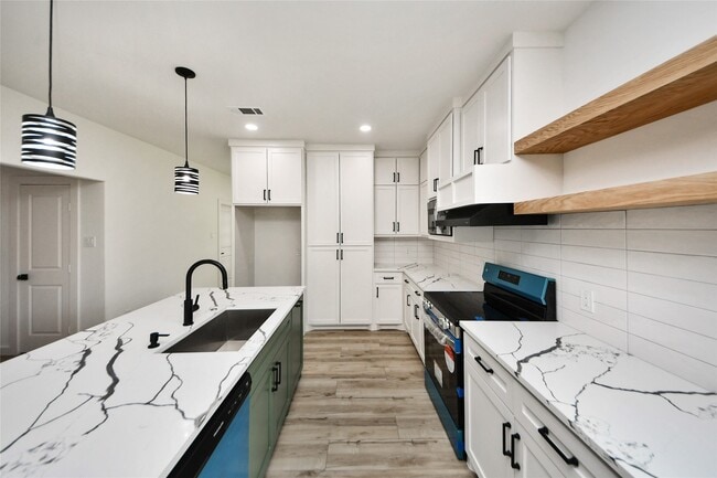 Building Photo - 226 Glencairn Ct