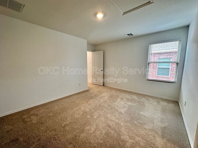 Building Photo - 3307 NW 148th St