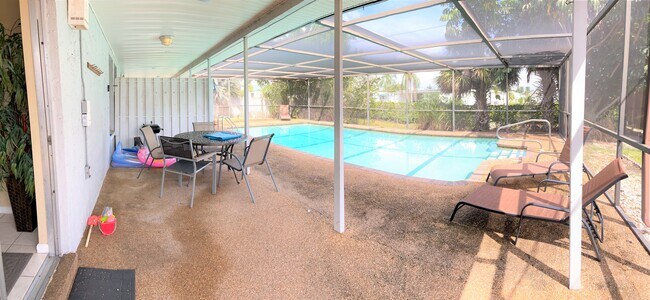 Building Photo - 11352 Summerwinds Ct