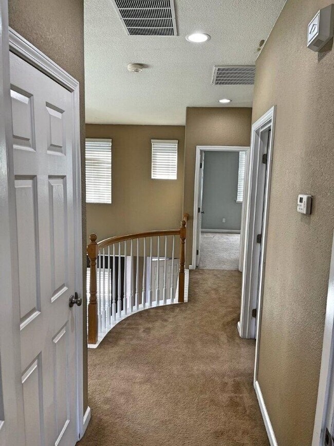 Building Photo - 1436 Bello Dr
