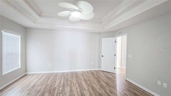 Building Photo - 3519 Kenwood Crossing