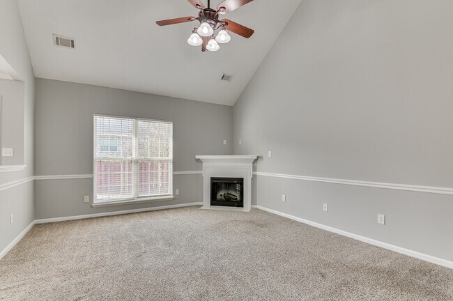 Building Photo - 7635 Pleasantville Way