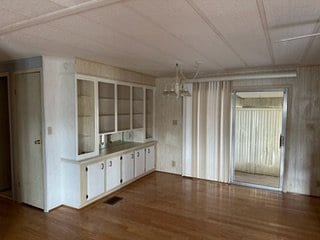 Building Photo - 2 Bedroom, 2 Bathroom Home on Pond for Rent!