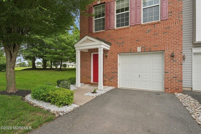 Building Photo - 102 Warbler Way