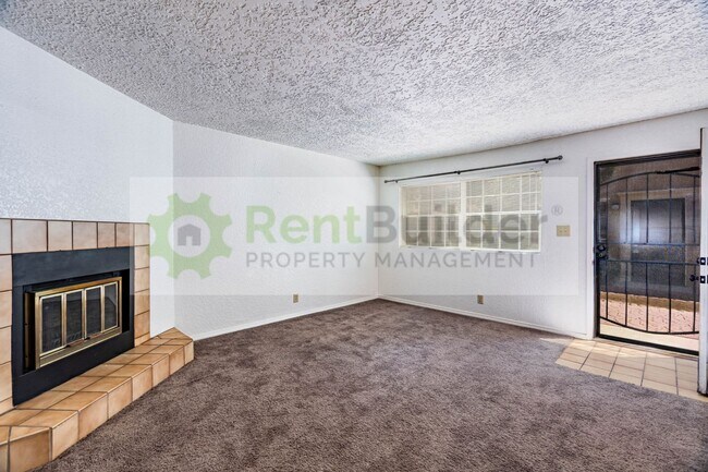 Building Photo - 6041 Sequoia Rd NW