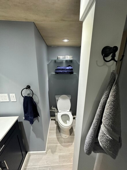 Building Photo - 122 Allen Ave