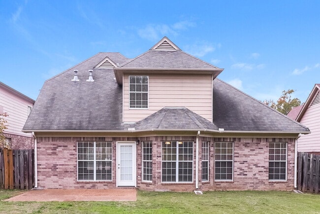 Building Photo - 246 Fairway Trace Dr