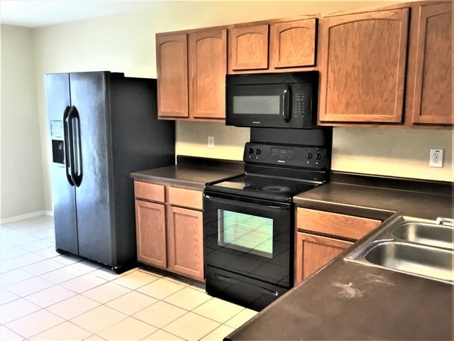 Building Photo - 6923 Opal Clfs