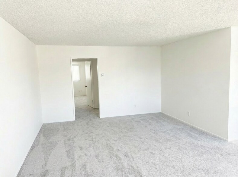 Building Photo - 3649 Glendon Ave