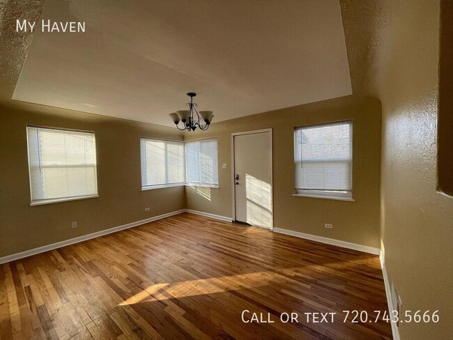 Building Photo - Adorable 2 bedroom unit in Sunnyside