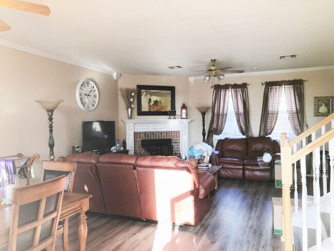 Building Photo - 4-Bedroom House for Rent in Harker Heights