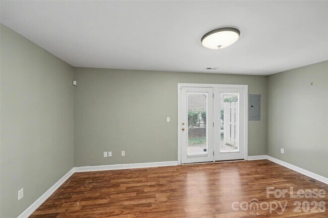 Building Photo - 6424 Royal Celadon Way