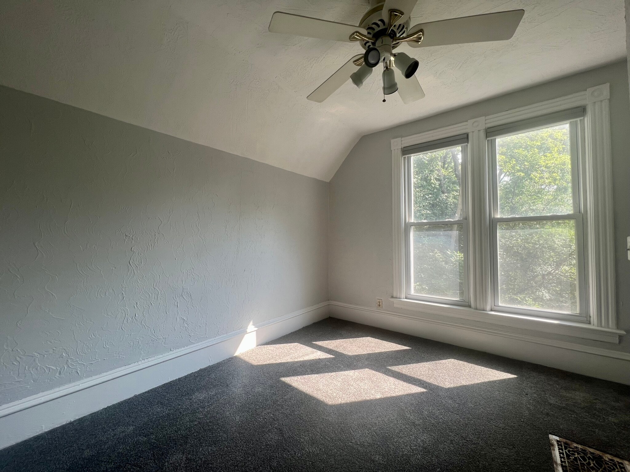 Bedroom 2 - 119 S 6th St