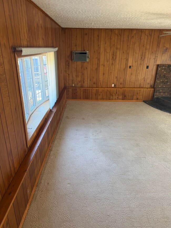 Building Photo - Spacious 4-Bedroom Gem in Desirable Galloway – Ready to Move In!