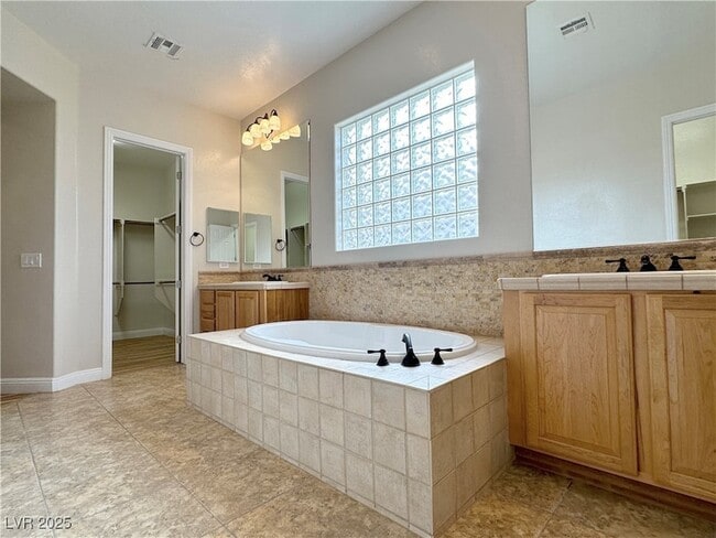 Building Photo - 2745 Borthwick Ave