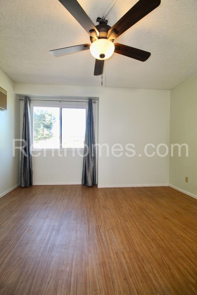Building Photo - Allied Gardens, 6725 Mission Gorge Road #2...
