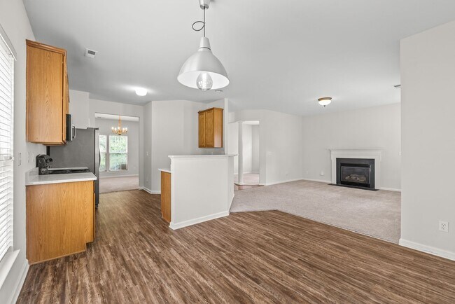 Building Photo - (Coming Soon) 4 Bedroom Home with a Bonus Room in Ballantyne!