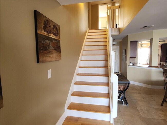 Building Photo - 6290 Bahia Del Mar Cir N