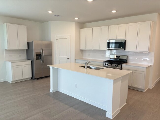 Building Photo - 21710 Willow River Canyon Ln