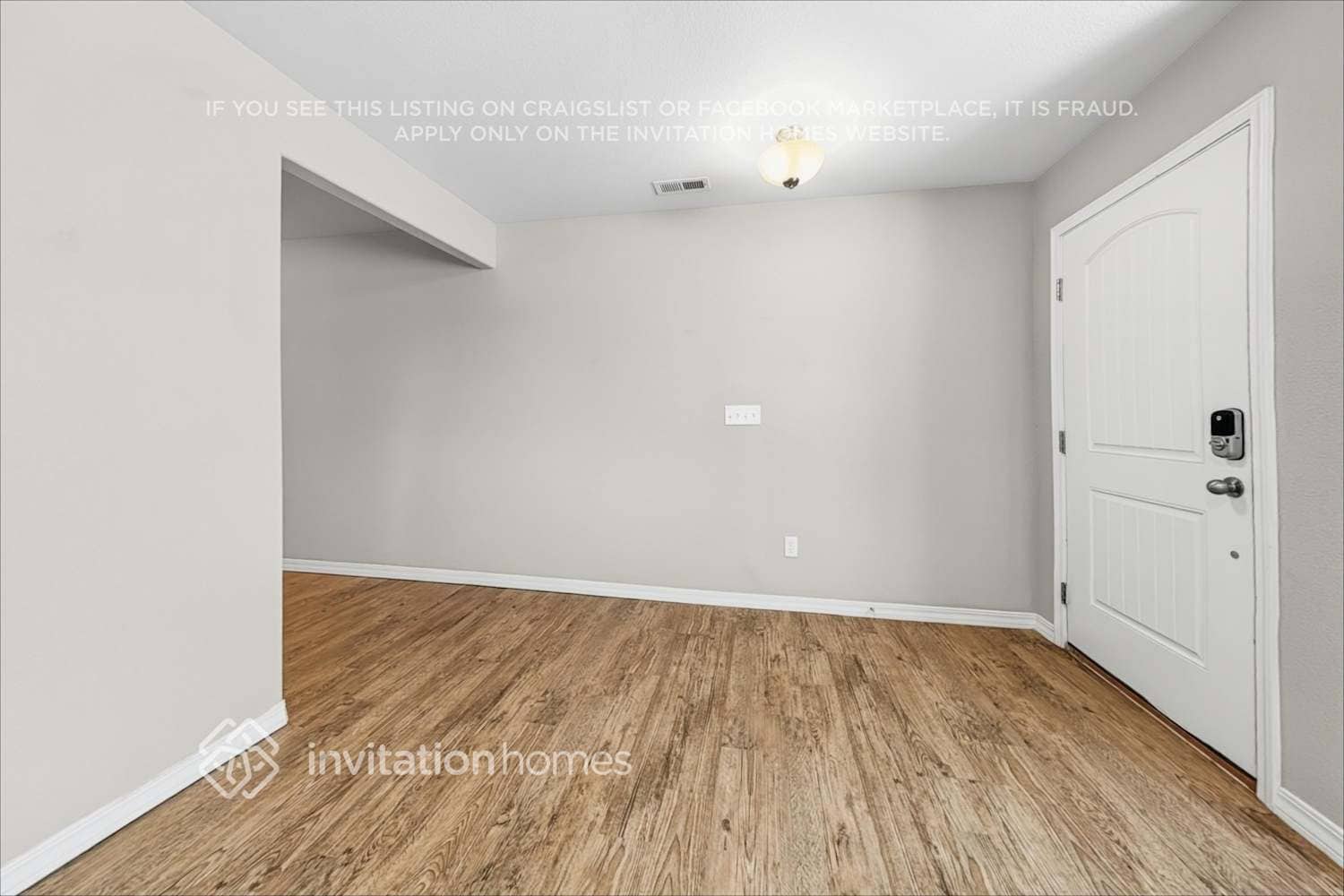 Building Photo - 3614 Saguaro Cir