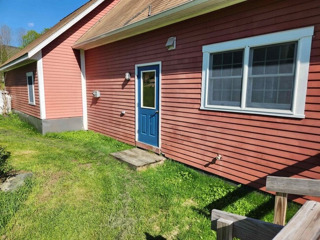 Building Photo - 109 N Hollow Rd