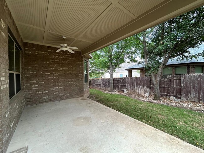 Building Photo - 1921 Nelson Ranch Loop